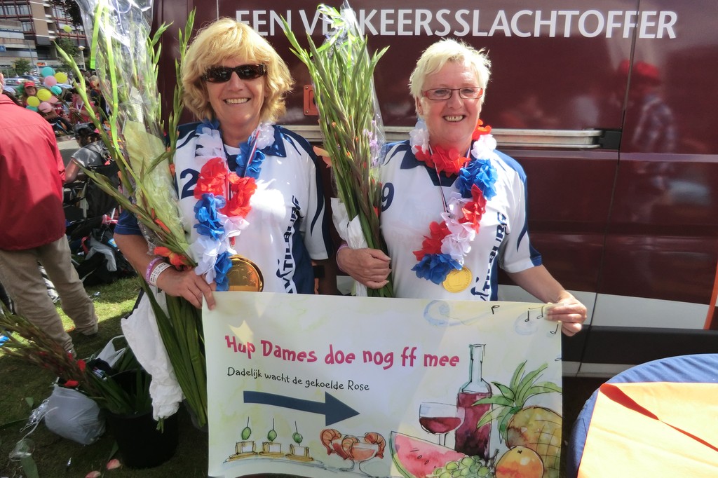 03 Marianne en Corrie.jpg